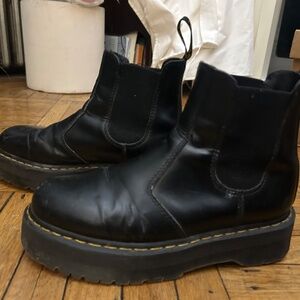 Doc Martens 2976 Leather Platform Chelsea Boots